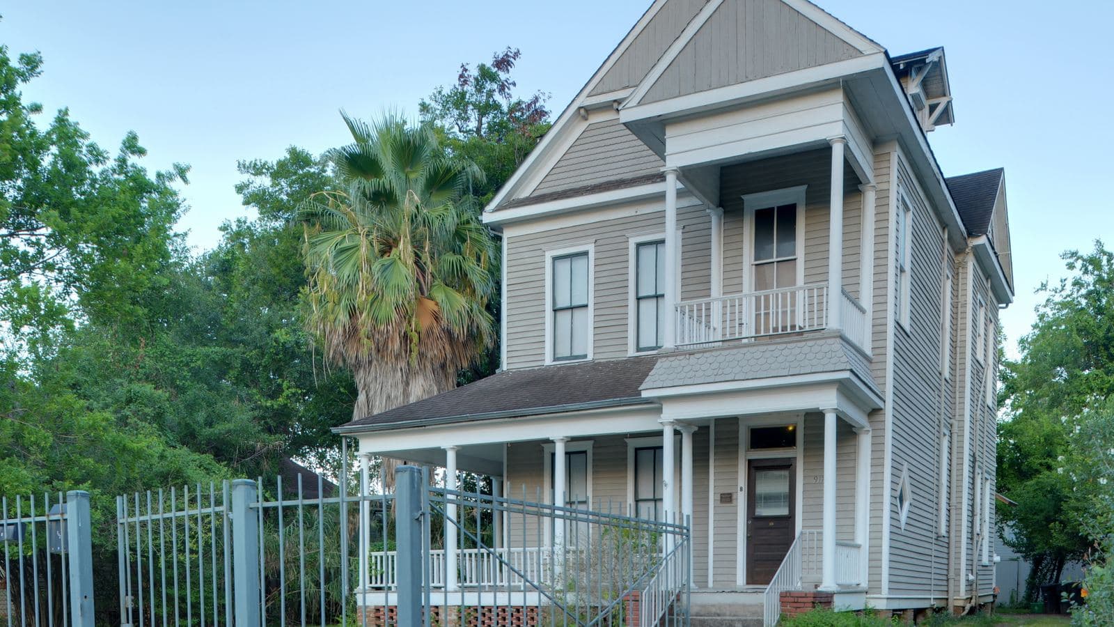 Colonial Revival house on Heights Boulevard in Houston, Texas